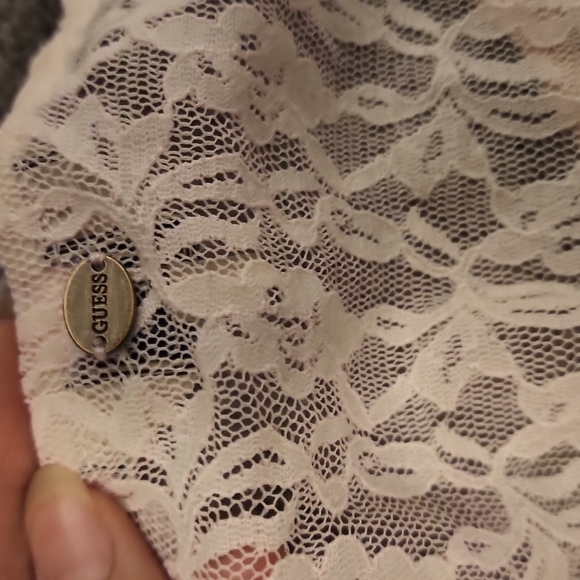 Guess light pink lace tank - Picture 3 of 4